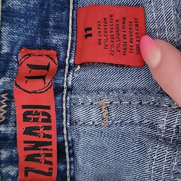 Zanadi wing embellished shorts - Picture 10 of 10